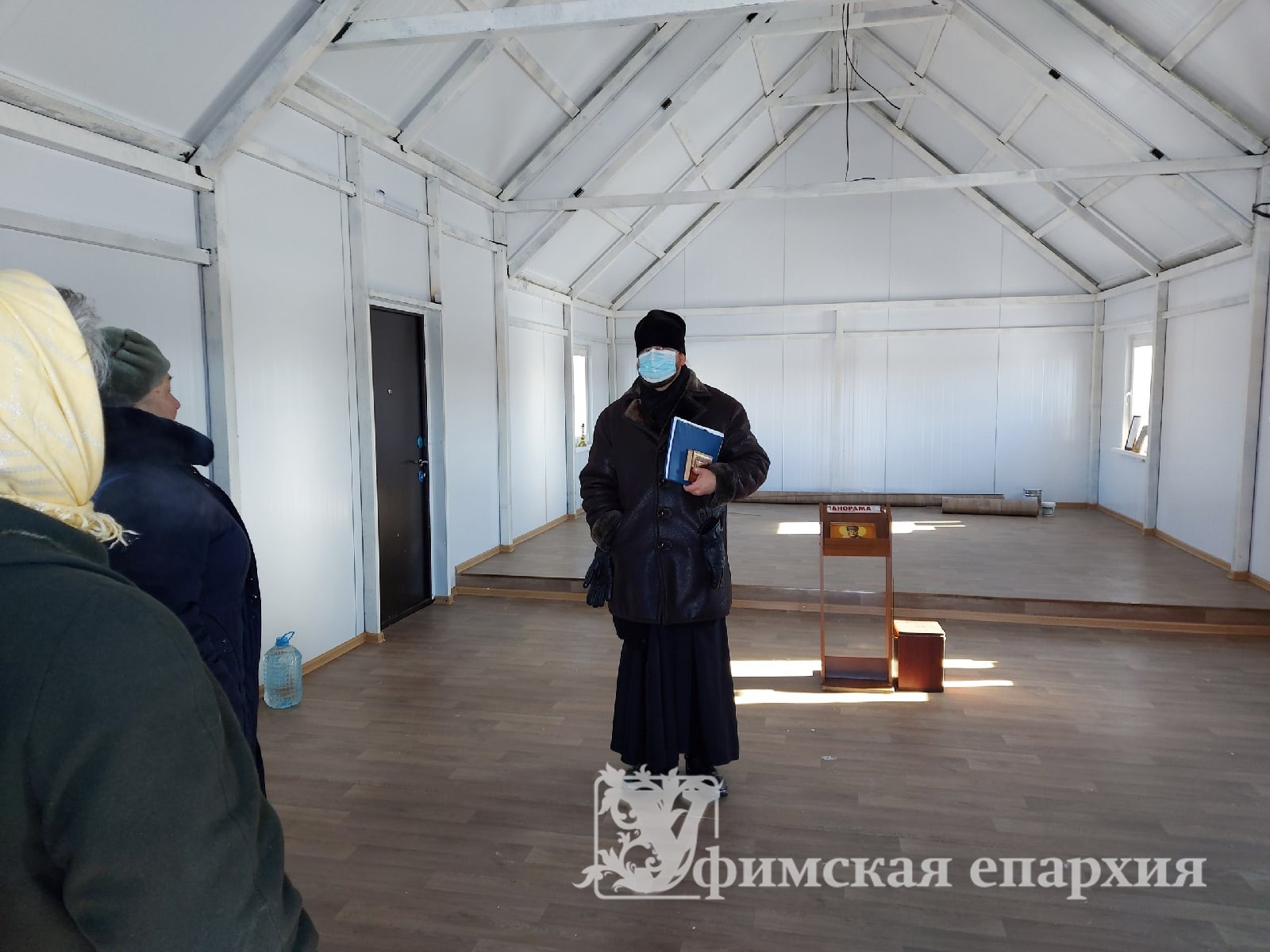 Первое богослужение в новом храме с. Николаевка Стерлитамакского р-на: фото 1