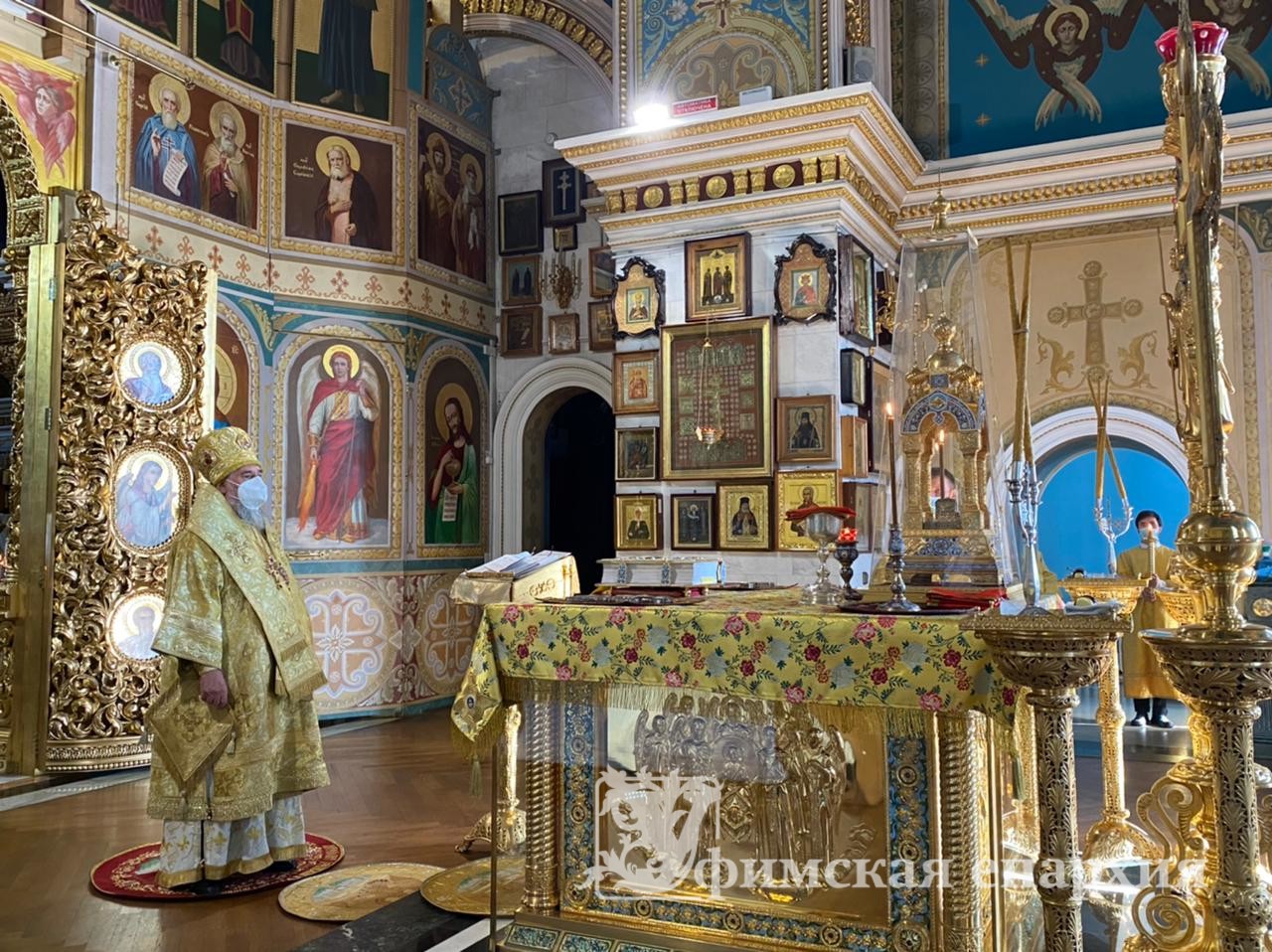 Служение митр.Никона в праздник св. равноап. вел. кн. Владимира и День Крещения Руси: фото 2