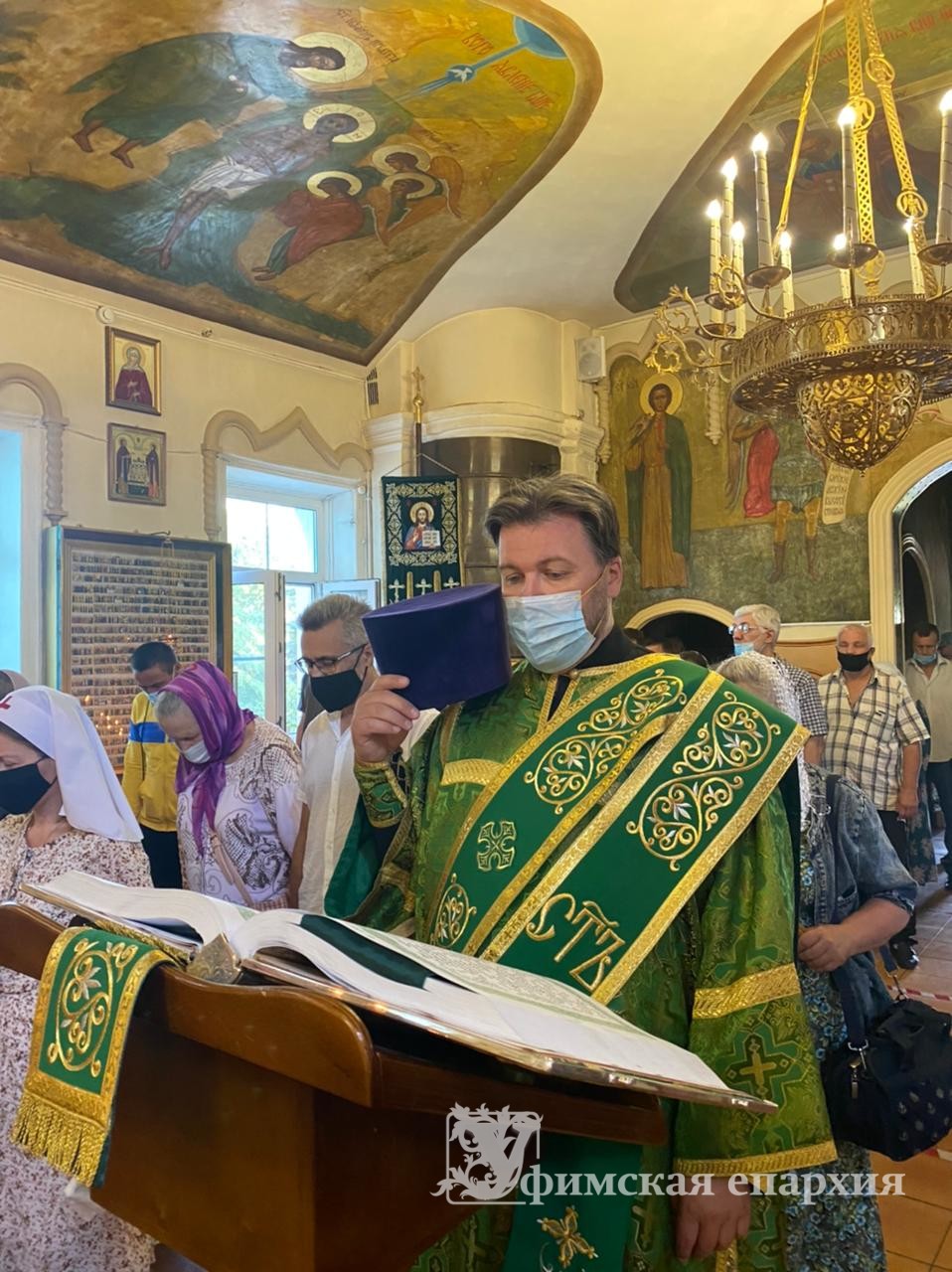 Служение митр.Никона Неделю 4-ю по Пятидесятнице и праздник прп.Сергия Радонежского: фото 6