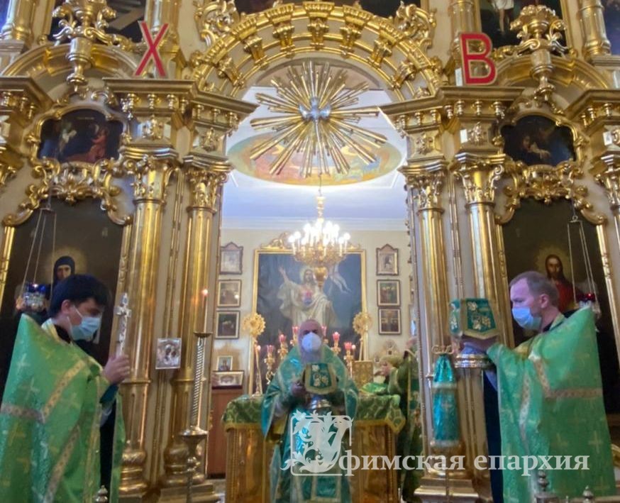 Служение митр.Никона Неделю 4-ю по Пятидесятнице и праздник прп.Сергия Радонежского: фото 8