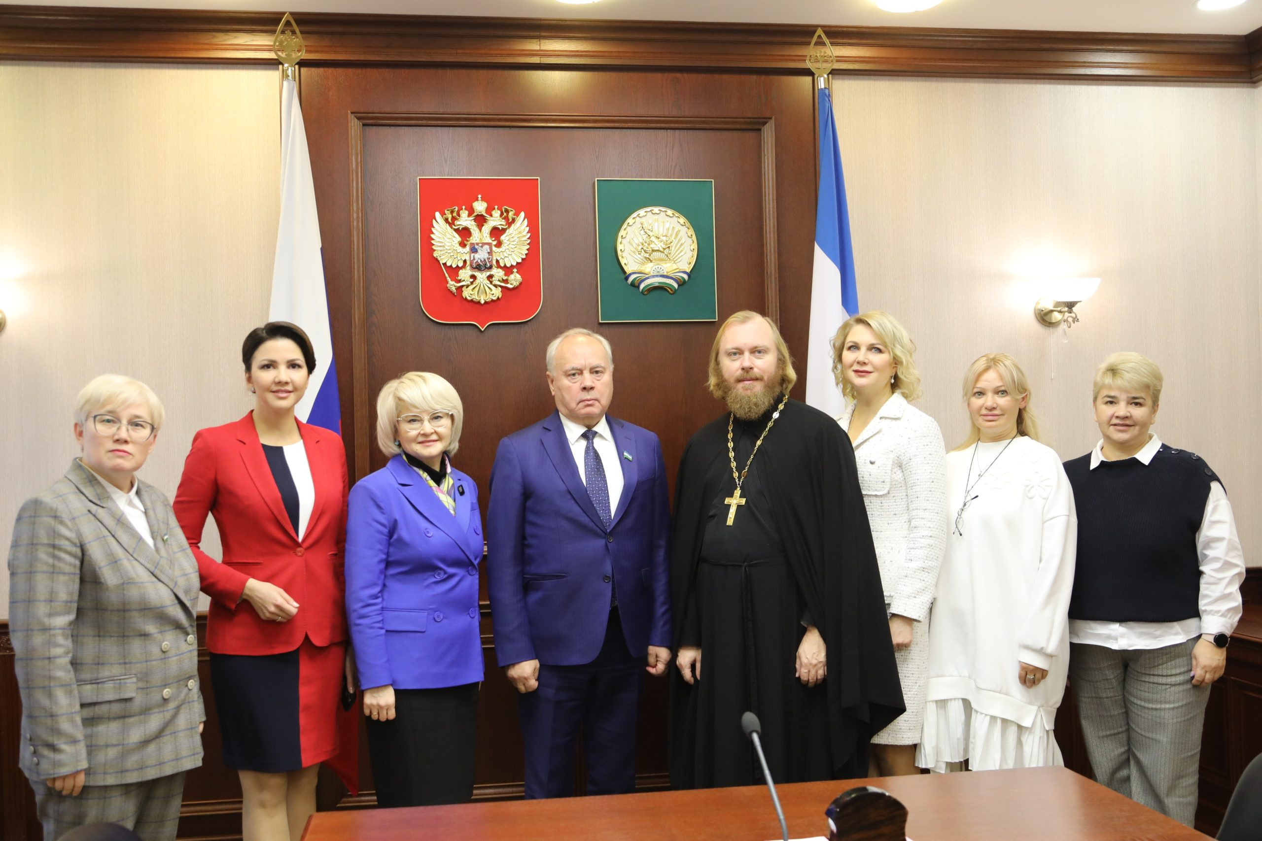 Круглый стол в Курултае РБ «Стратегия демографической безопасности: вызовы и пути решения»: фото 1