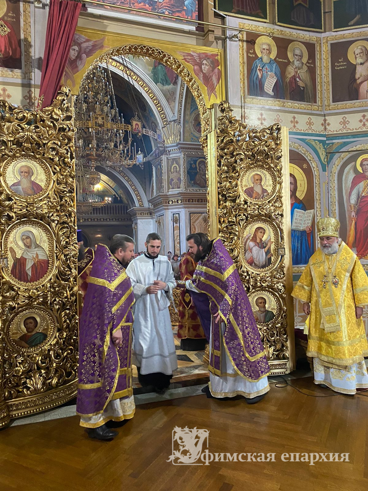 Архиерейское богослужение в Неделю 17-ю по Пятидесятнице: фото 4