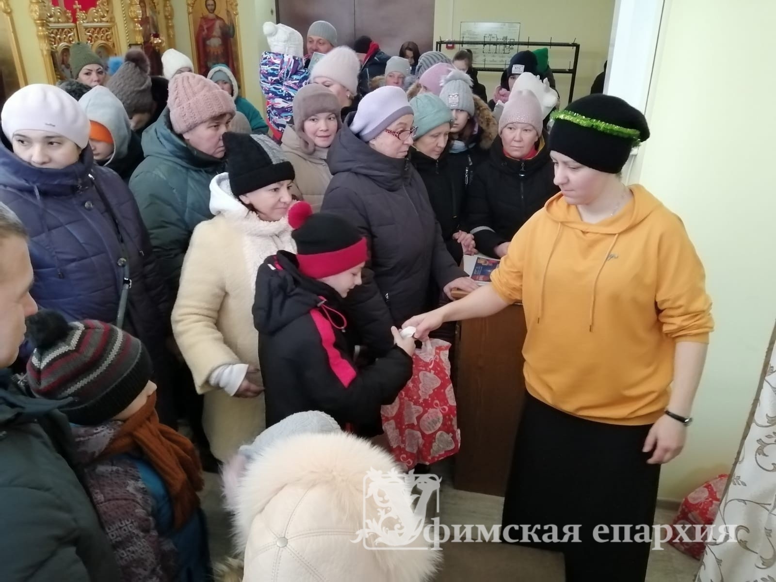 Святки в Никольском кафедральном соборе г. Стерлитамака: фото 1