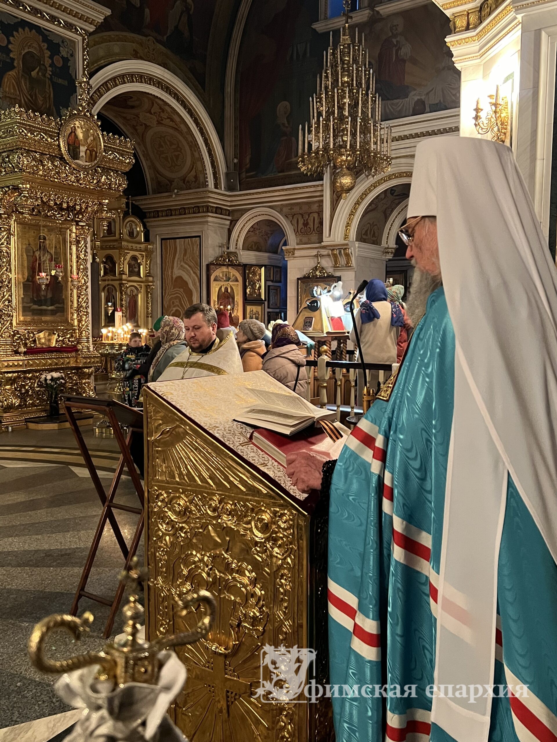 Митрополит Никон возглавил Акафист Крещению Господню: фото 2