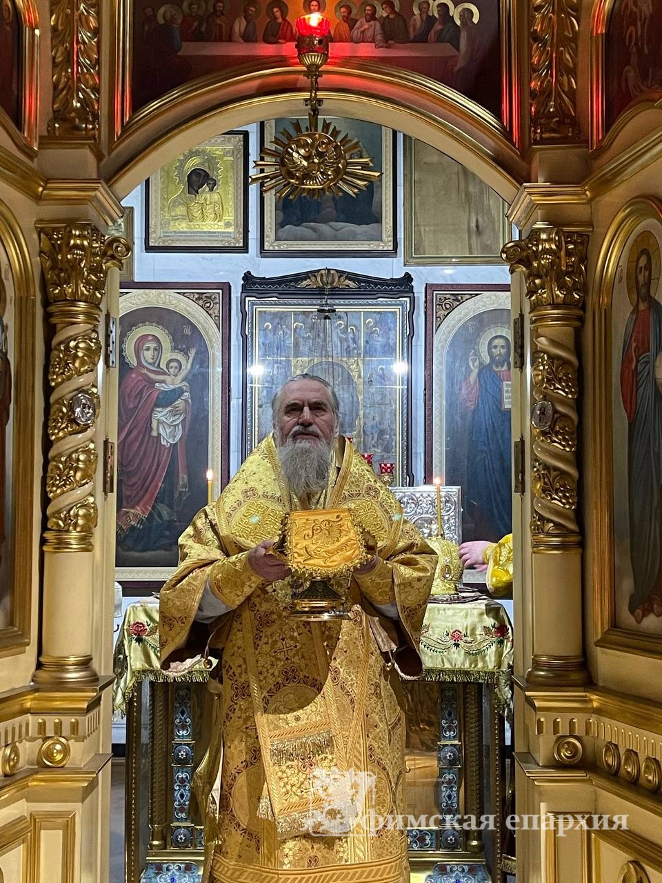 Служение митр.Никона в праздник Собора вселенских учителей и святителей Василия Великого, Григория Богослова и Иоанна Златоустого: фото 2