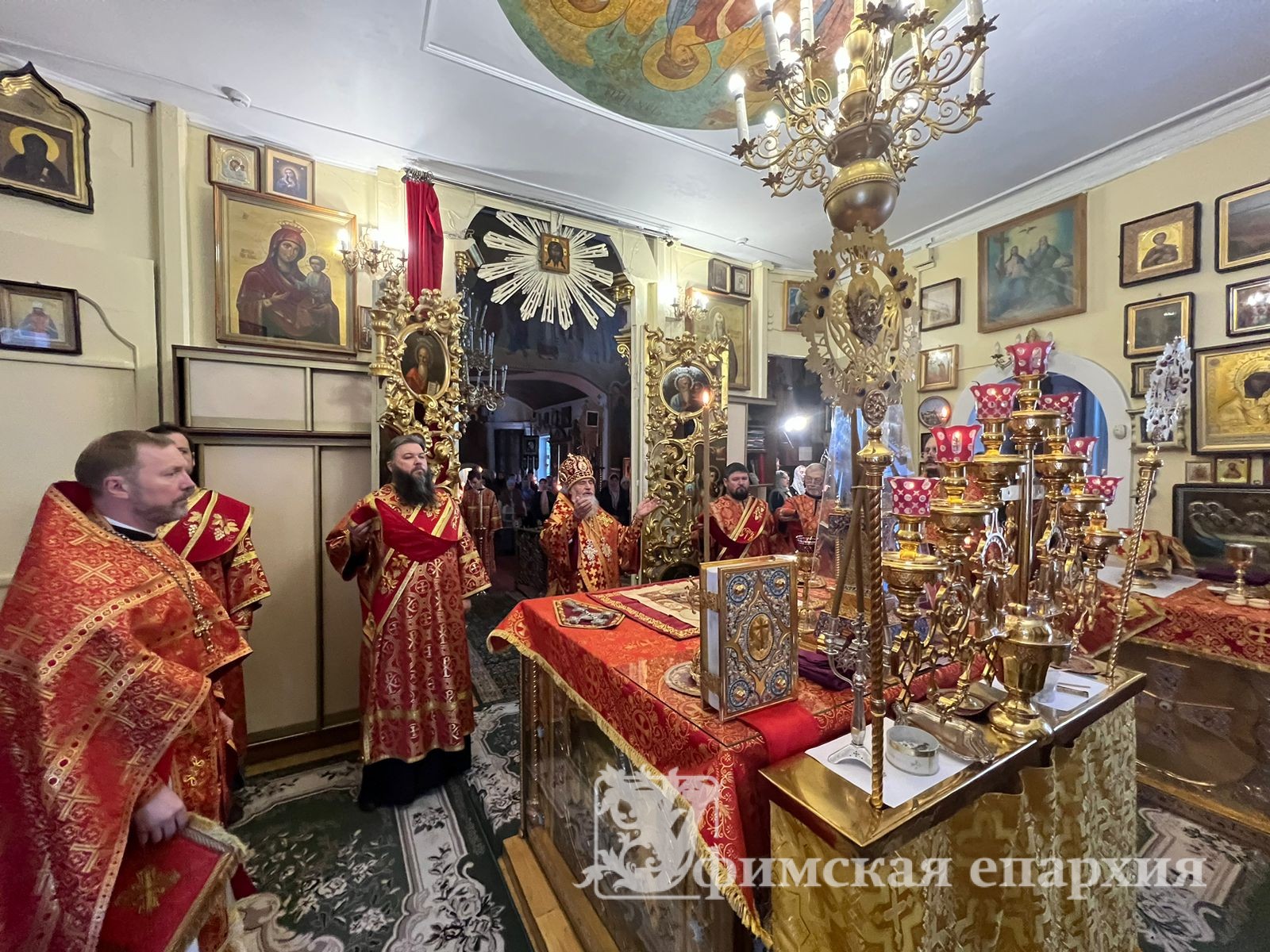 Служение митрополита Никона в Неделю 36-ю по Пятидесятнице и день священномученика Игнатия Богоносца: фото 5