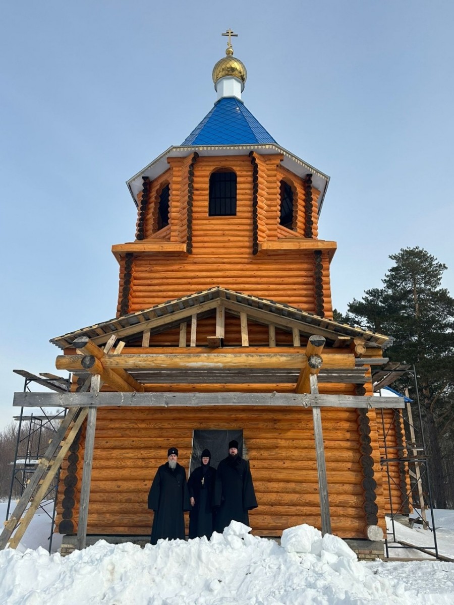 Рабочий визит митрополита Никона и епископа Митрофана в Бугабашский монастырь