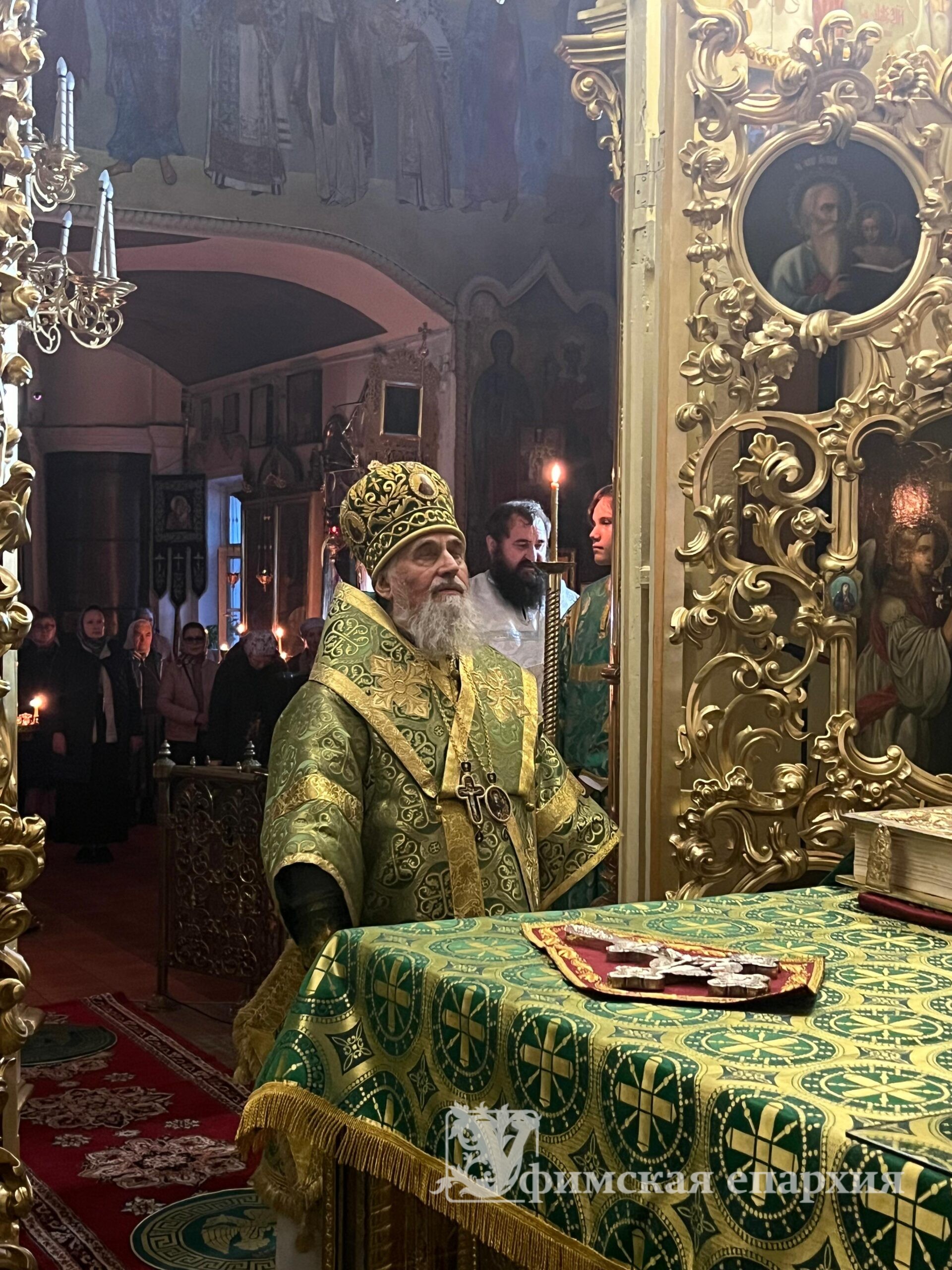Служение митрополита Никона в день преставления преподобного Сергия, игумена Ра́донежского, чудотворца: фото 1