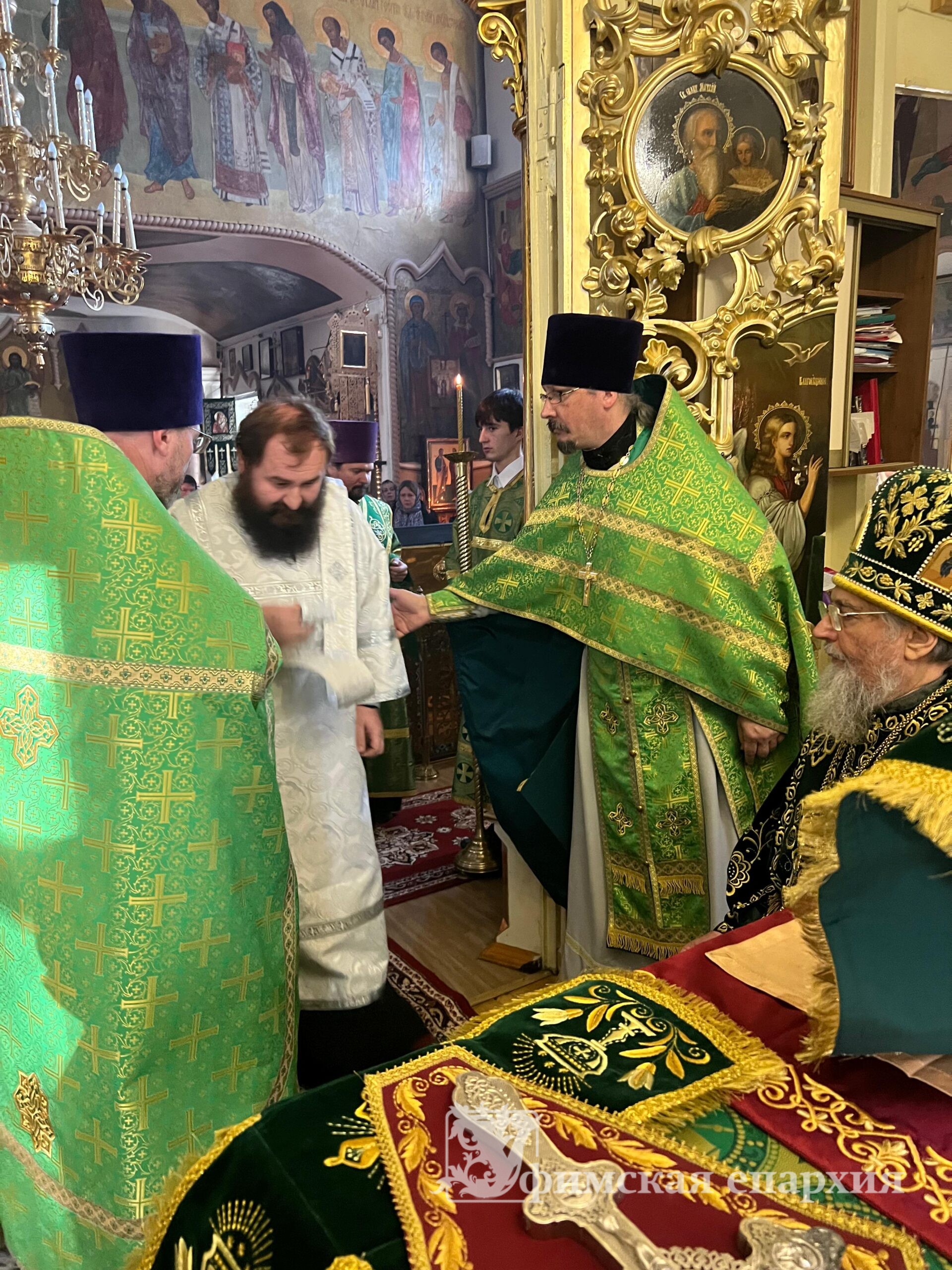 Служение митрополита Никона в день преставления преподобного Сергия, игумена Ра́донежского, чудотворца: фото 4
