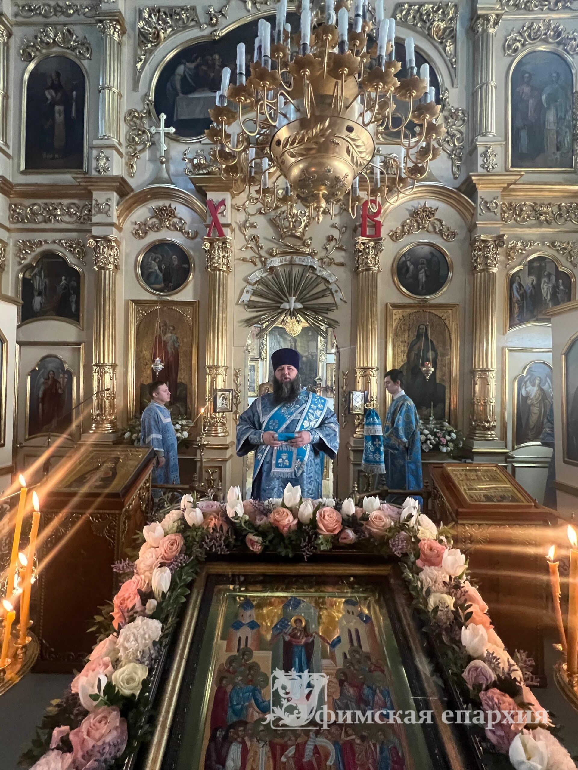 Служение митрополита Никона в великий праздник Покрова Пресвятой Богородицы: фото 6