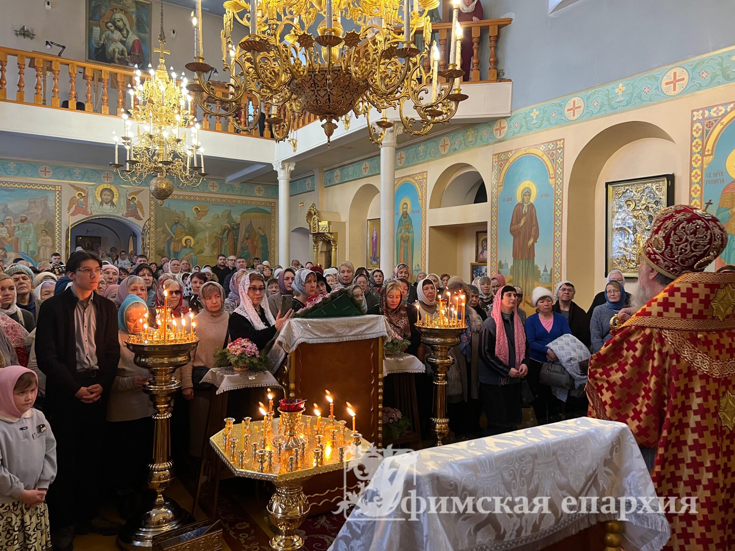 Архиерейское богослужение в престольный праздник Татианинского храма г. Стерлитамака: фото 5