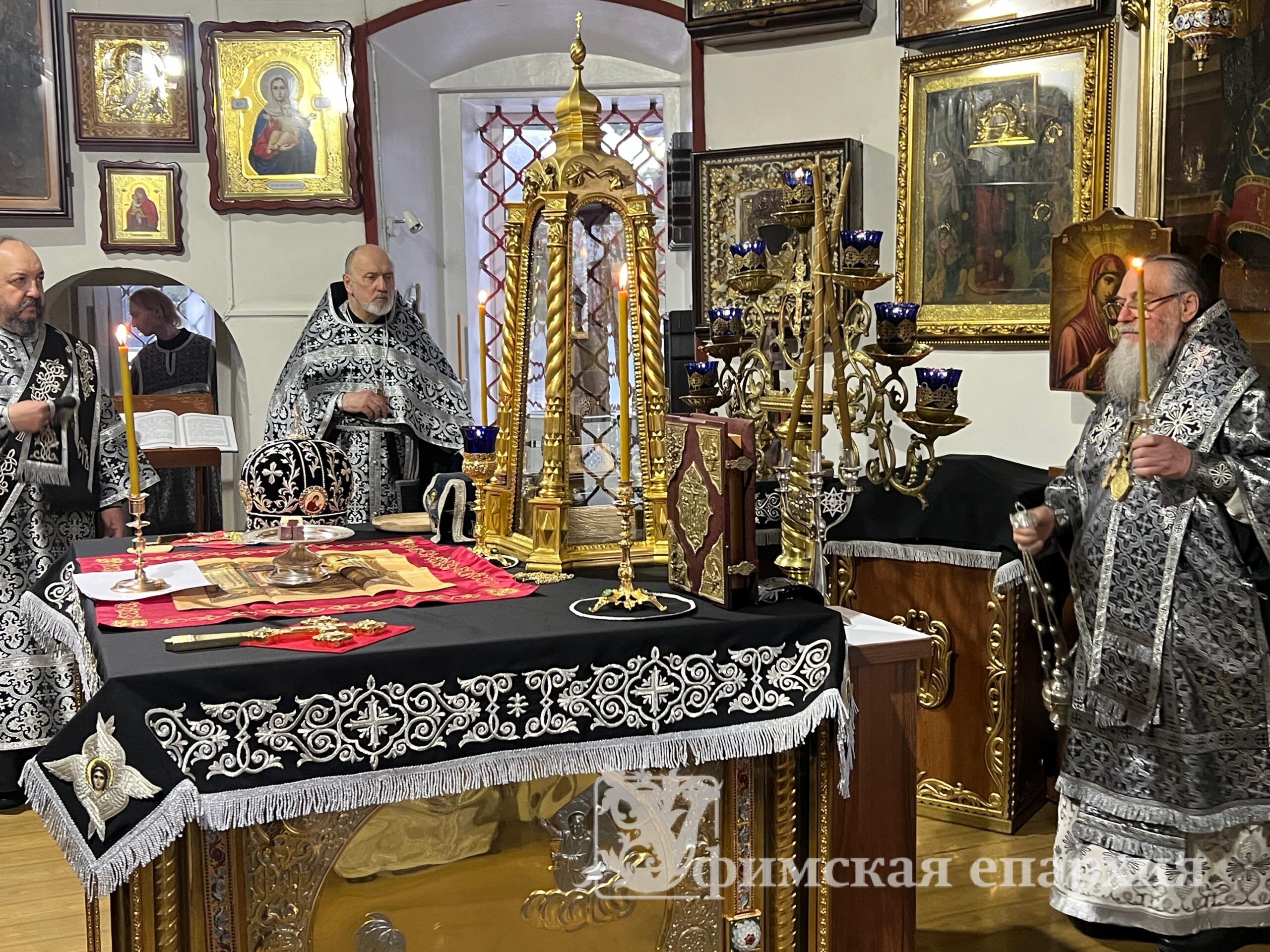 Митрополит Никон возглавил Литургию в среду 2-й седмицы Великого поста: фото 1