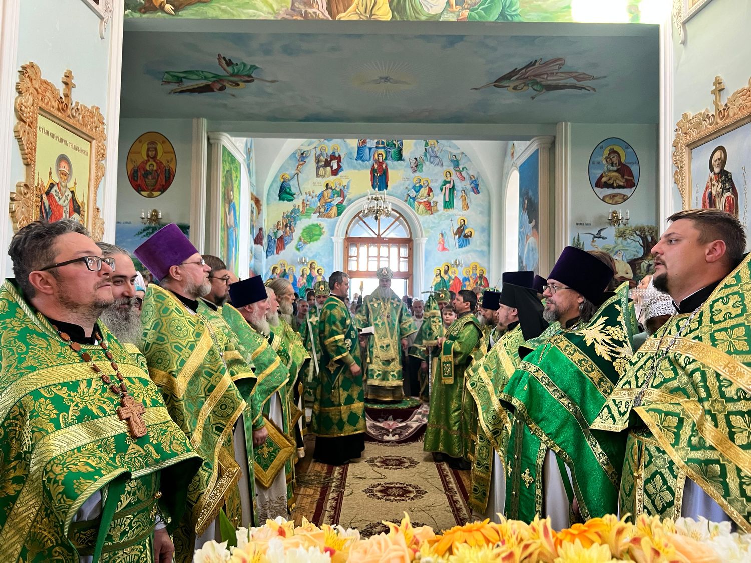 Архиерейское богослужение в День Святого Духа: фото 18