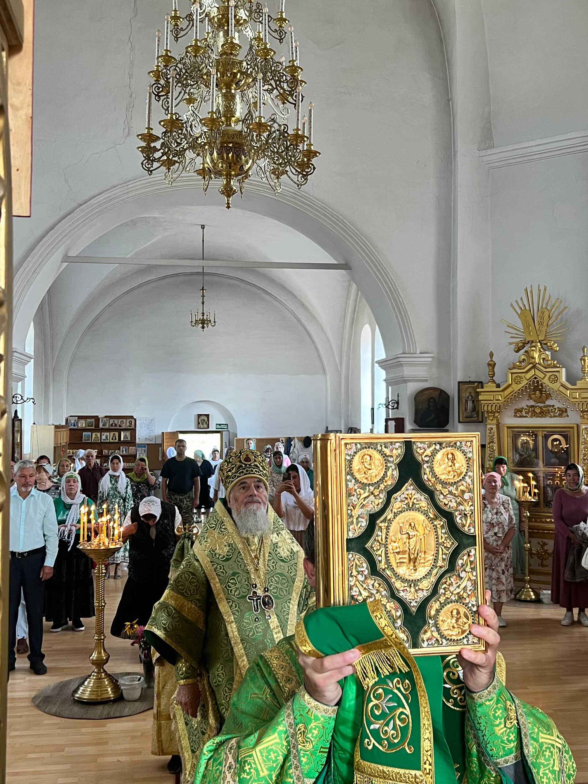 Служение митрополита Никона в праздник обретения мощей преподобного Серафима Саровского: фото 3