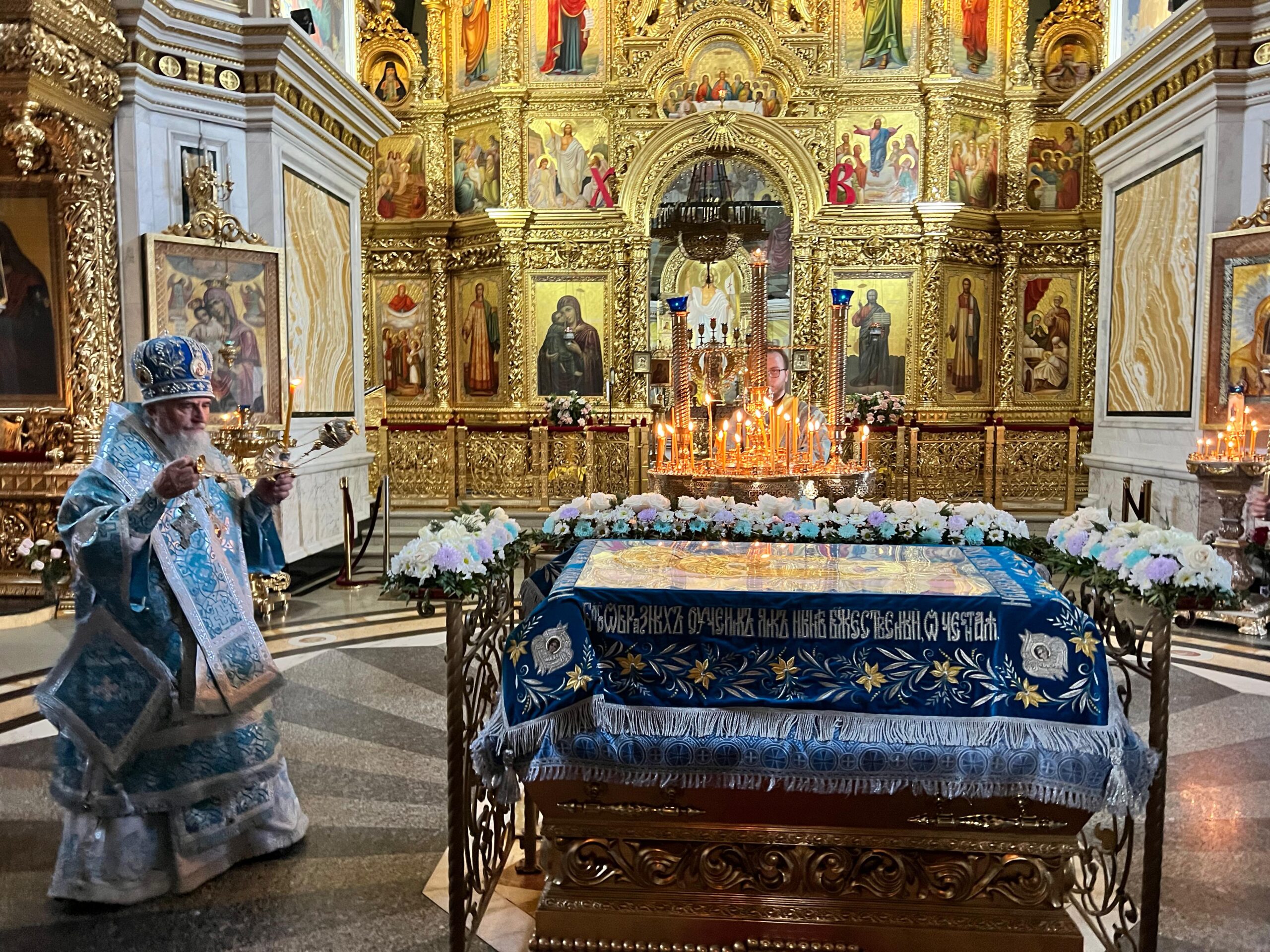 Митрополит Никон возглавил Чин погребения Божией Матери: фото 3
