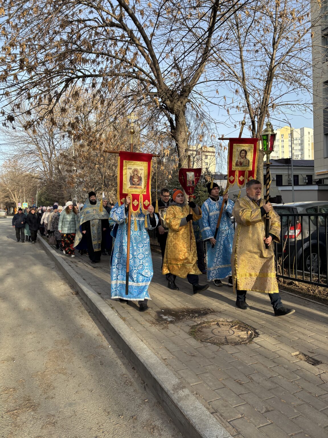 В Уфе состоялся Крестный ход в честь Казанской иконы Божией Матери и Дня народного единства: фото 2