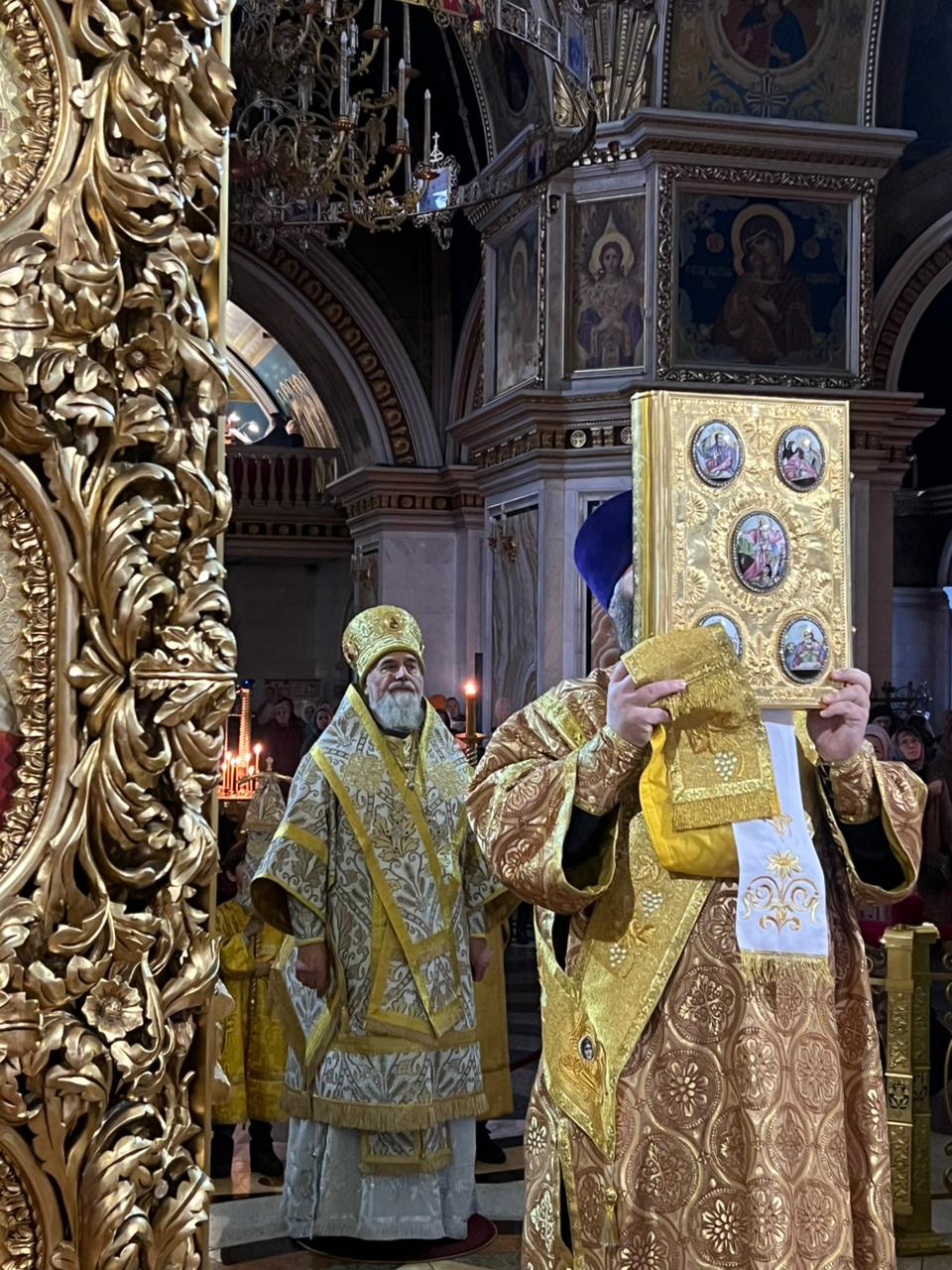 Служение митрополита Никона в Неделю 21-ю по Пятидесятнице: фото 4