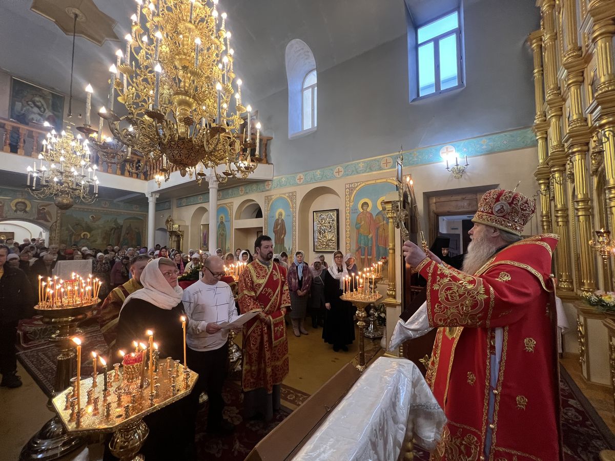 Служение митрополита Филарета в Неделю 33-ю по Пятидесятнице, по Богоявлении, и день св.мученицы Татианы: фото 6