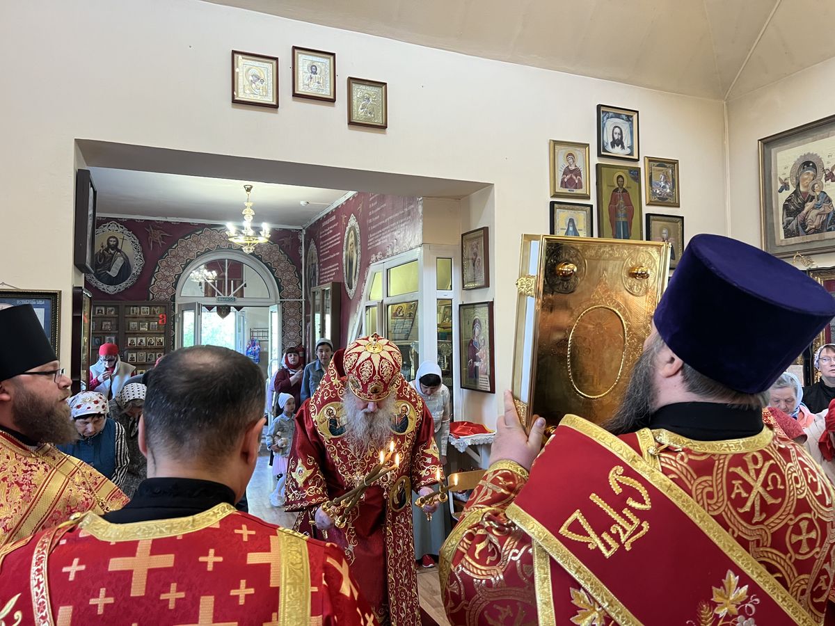 Митрополит Филарет возглавил престольный праздник Георгиевского храма г. Уфы: фото 7