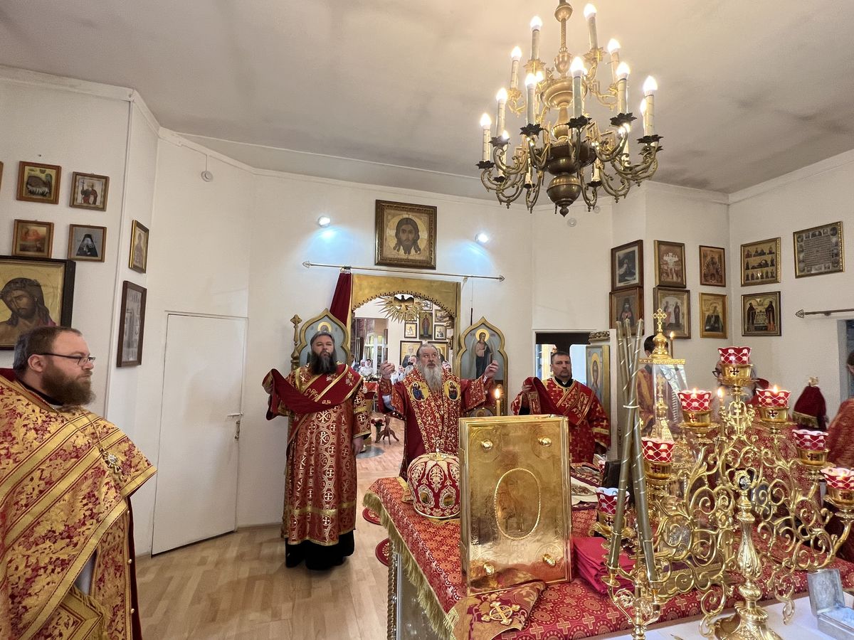 Митрополит Филарет возглавил престольный праздник Георгиевского храма г. Уфы: фото 8