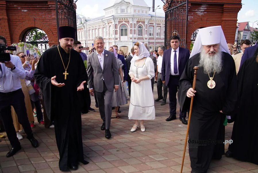Республиканский фестиваль к Дню семьи, любви и верности под покровительством святых Петра и Февронии прошел в Бирске: фото 2